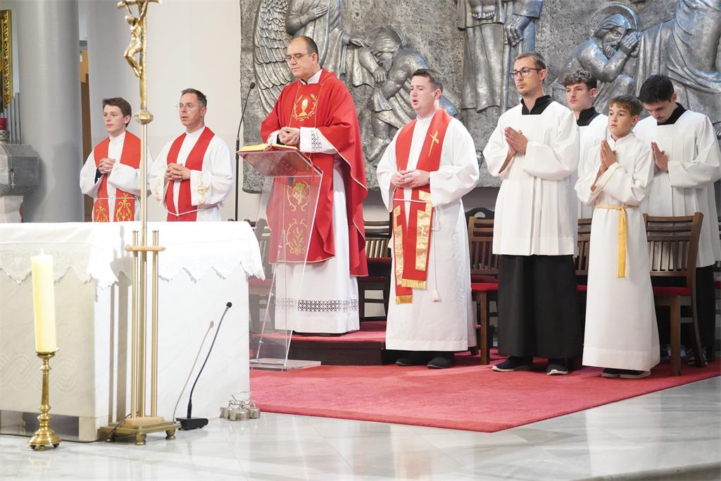 Duhovsko bdjenje mladih u Župi sv. Josipa u Varaždinu